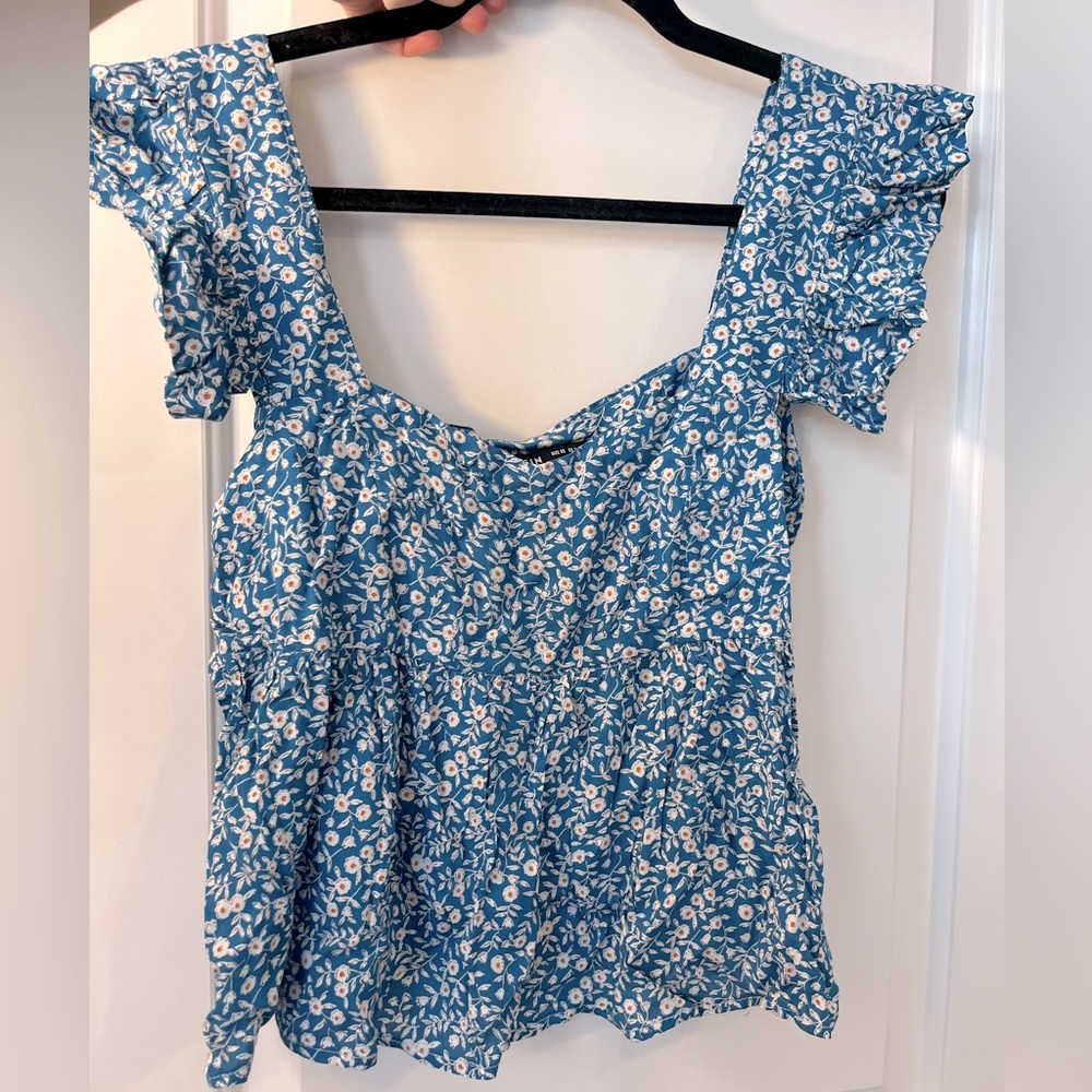 Brand new Shein blue floral top.